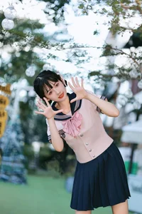 YiTuYu Art Language Vol.5162 Featuring Xiao Le: Sophistication and Style - image 1