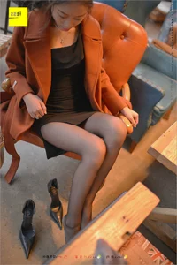 Timeless Beauty: Jing Jing in the Black Silk Legs Collection [IESS 209] - image 32