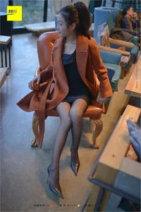 Timeless Beauty: Jing Jing in the Black Silk Legs Collection [IESS 209] - image 27