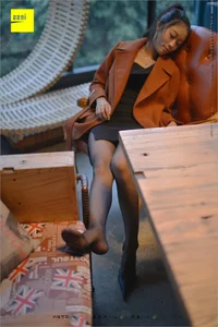Timeless Beauty: Jing Jing in the Black Silk Legs Collection [IESS 209] - image 70