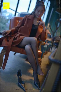 Timeless Beauty: Jing Jing in the Black Silk Legs Collection [IESS 209] - image 1