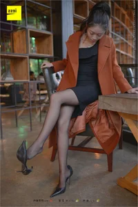 Timeless Beauty: Jing Jing in the Black Silk Legs Collection [IESS 209] - image 59