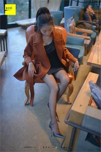 Timeless Beauty: Jing Jing in the Black Silk Legs Collection [IESS 209] - image 53