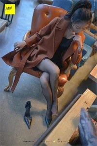 Timeless Beauty: Jing Jing in the Black Silk Legs Collection [IESS 209] - image 74