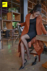 Timeless Beauty: Jing Jing in the Black Silk Legs Collection [IESS 209] - image 87