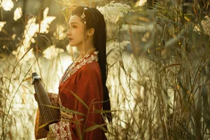 Zhi Yu Qian Deng: A Radiant Performance in YiTuYu Art Language Vol.6350 - image 12