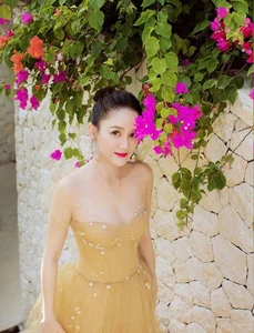 Ageless Beauty Joe Chen Shares Heartwarming Moments with Husband Alan Chen in New Photos - image 0