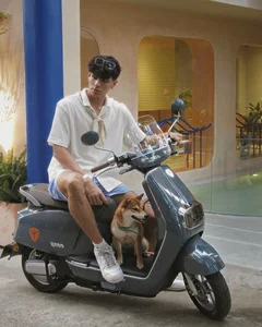 Stunning Multicultural Family: Vietnamese Father and Western Mother Captivate Netizens - image 3