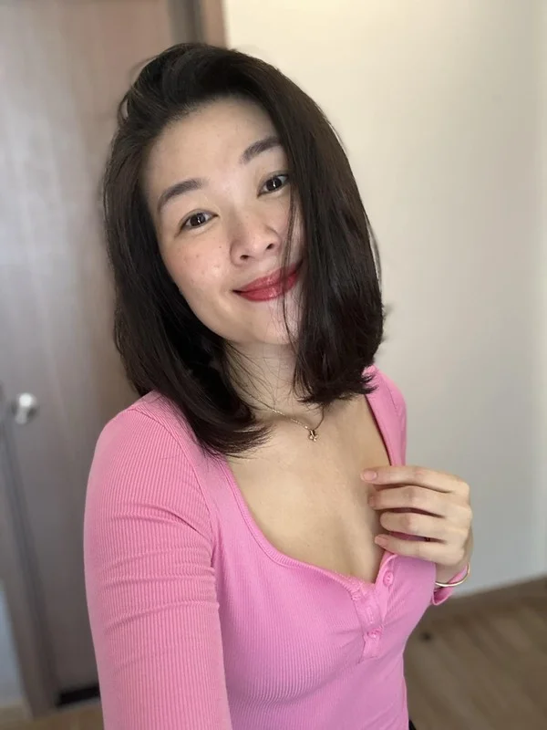 Mac Anh Thu: The Timeless Beauty of Actor Huy Khanh’s Wife at Age 38