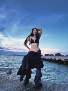 Capturing the Elegance of Suni Ha Linh and Chi Pu: Iconic Fashion and Mesmerizing Visuals from Asia’s Top Pop Icons - image 11
