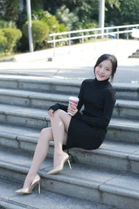 Wan Ping for IESS: Sophisticated Urban Style in the Black Hip-Hugging Skirt Collection - image 71