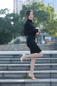 Wan Ping for IESS: Sophisticated Urban Style in the Black Hip-Hugging Skirt Collection - image 64