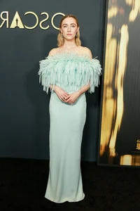 Top 10 Best-Dressed Women of the Year: Iconic Red Carpet Moments and Fashion Excellence - image 5
