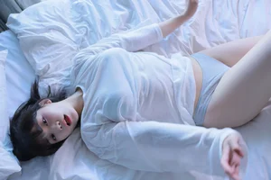 Cozy Aesthetic Portrait Series: SWEETBOX Yui in Teddy Bear Part01 – Soft Loungewear and Cute Indoor Photography Inspiration - image 2
