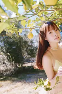 Unveiling Natsuki Satonaka Captivating Charm Otonatchan Vol.3 - image 1