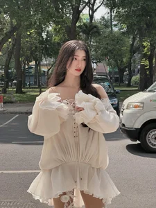 Discover the Seductive and Elegant Fashion Journey of Runner-Up Phuong Nhi - image 7