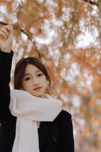 Ethereal Beauty in the Park: Yu Er in Art Language Vol.6251 - image 19