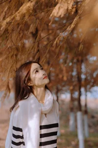 Ethereal Beauty in the Park: Yu Er in Art Language Vol.6251 - image 24