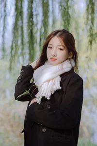 Ethereal Beauty in the Park: Yu Er in Art Language Vol.6251 - image 15