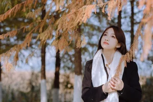 Ethereal Beauty in the Park: Yu Er in Art Language Vol.6251 - image 26