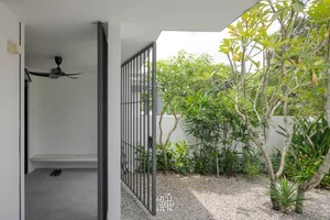 Stunning Townhouse Renovation: From a Cramped Urban Space to a Lush Green Sanctuary - image 12