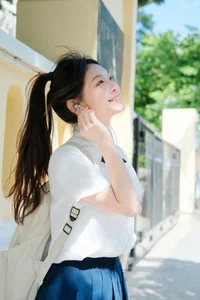 Artistic Portrait Photography: Elegant Side Profile Aesthetics in YiTuYu Art Language Vol.9333 featuring Model Ai Pai Ce Lian De Xiao Xiang - image 3