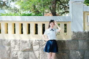 Artistic Portrait Photography: Elegant Side Profile Aesthetics in YiTuYu Art Language Vol.9333 featuring Model Ai Pai Ce Lian De Xiao Xiang - image 6