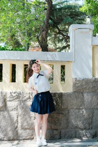 Artistic Portrait Photography: Elegant Side Profile Aesthetics in YiTuYu Art Language Vol.9333 featuring Model Ai Pai Ce Lian De Xiao Xiang - image 4