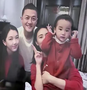 Li Yan at 18: The Elegant Evolution of Faye Wong’s Daughter - image 2