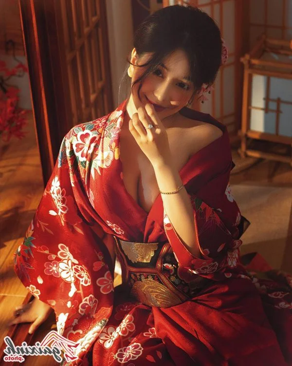 Modern Fashion and Portrait Photography: Exploring Influencer Style Trends