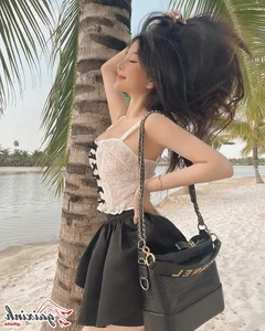 Modern Fashion and Portrait Photography: Exploring Influencer Style Trends - image 9