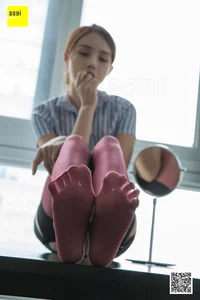 Xiao Yu Featured in IESS Red Silk Photography Series - image 38