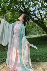 Stunning Portrait of Yu Han: YiTuYu Art Language Vol.6466 Photography Collection - image 16