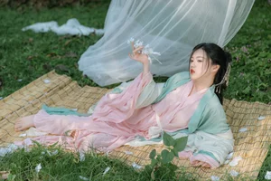 Stunning Portrait of Yu Han: YiTuYu Art Language Vol.6466 Photography Collection - image 15