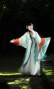 YITUYU Art Language 2023.08.16: Wu Sui in a Dreamlike Journey - image 10