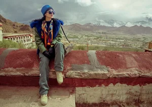 Miss Giáng My Ageless Beauty and Spiritual Journey in Tibet - image 1