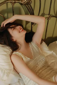 YiTuYu Art Language Vol.6660: A Stunning Portrait Series with Elaine - image 4