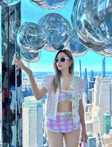 Huyen Baby Celebrates 13th Wedding Anniversary: A Glimpse into Her Timeless Beauty and Luxury Lifestyle - image 6
