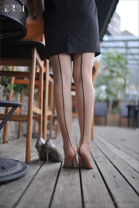 Xiaoxue Professional Office Style in Nude Stockings and Stilettos - IESS Sizubendang 025 - image 26