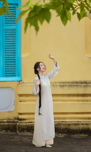 Elegant White Modern Ao Dai: A Timeless Vietnamese Tradition for Minimalist Street Style and Cultural Travel Inspiration - image 11