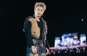 Style Icon Duong Domic: A Deep Dive into the Singer's Modern and Versatile Fashion Wardrobe - image 9