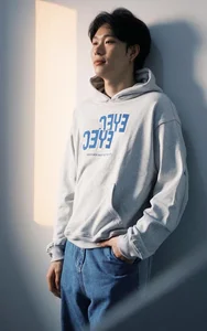 Style Icon Duong Domic: A Deep Dive into the Singer's Modern and Versatile Fashion Wardrobe - image 0
