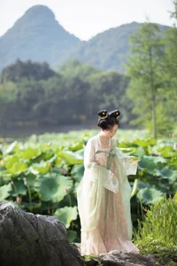 Elegant Portraiture: YiTuYu Art Language Vol.4962 Featuring Shen Shi Si - image 19