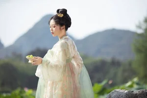 Elegant Portraiture: YiTuYu Art Language Vol.4962 Featuring Shen Shi Si - image 15