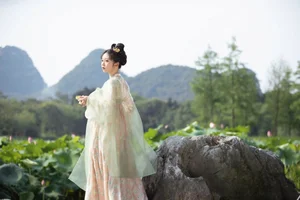 Elegant Portraiture: YiTuYu Art Language Vol.4962 Featuring Shen Shi Si - image 11