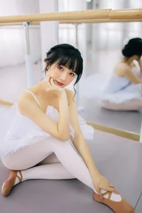 Bold and Beautiful: Feng Mu Mu AINY in YiTuYu Art Language Vol.5262 - image 33