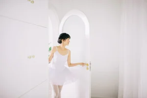 Bold and Beautiful: Feng Mu Mu AINY in YiTuYu Art Language Vol.5262 - image 41