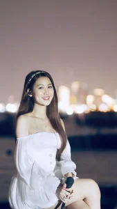 Exploring the Natural Beauty and Everyday Style of Miss Grand Vietnam 2024 Que Anh - image 1