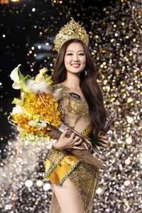 Exploring the Natural Beauty and Everyday Style of Miss Grand Vietnam 2024 Que Anh - image 8
