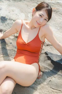 Stunning Portrait Gallery of Yuuri Kouchi: FRIDAY Monthly Girl 042 Part 01 – Elegant Japanese Lifestyle and Fashion Photography - image 5